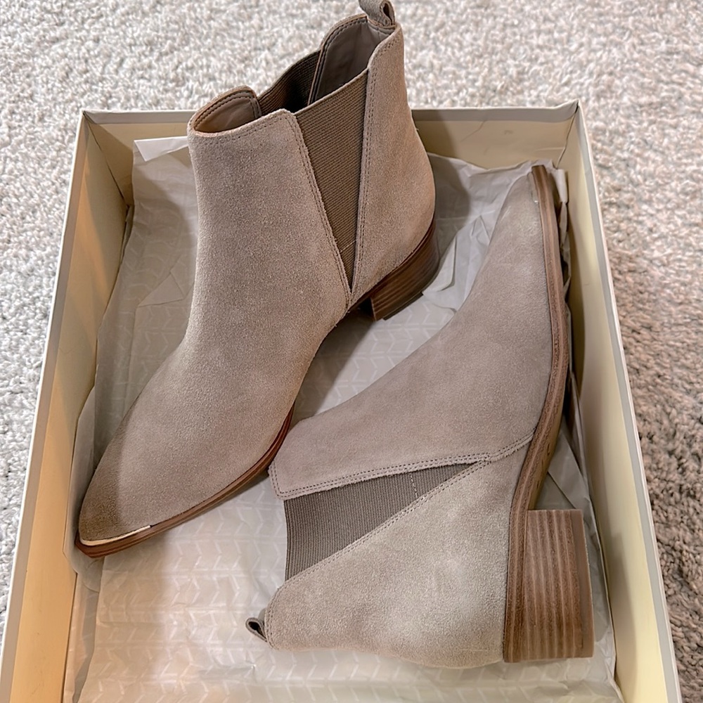 Marc Fisher LTD Suede Yale Bootie sz 6.5 BRAND NEW w box! Perf for cold weather